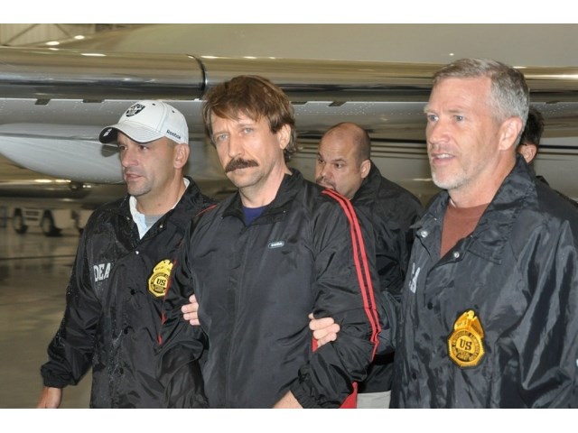 Когда МИД РФ начнет защищать граждан России? Когда МИД РФ начнет защищать граждан России? геополитика