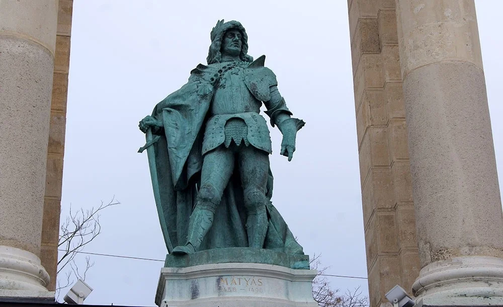 Памятник Матьяшу Корвину
