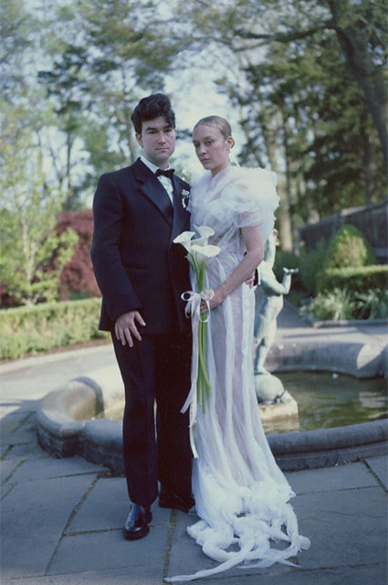 Три наряда невесты и Джим Джармуш в гостях: Хлоя Севиньи сыграла свадьбу через два года после регистрации брака Звездные пары