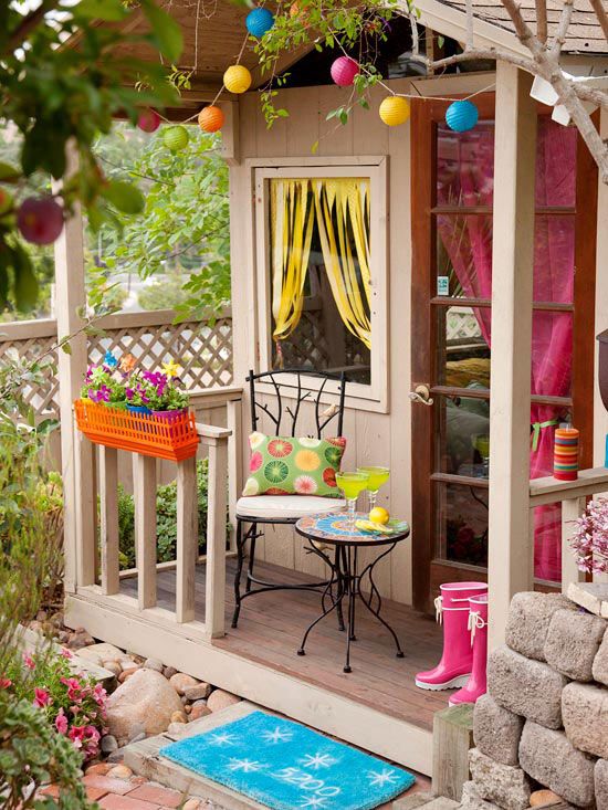 awesome-outdoor-kids-playhouses-to-build-this-summer-10