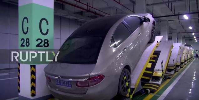 Найден способ, как припарковать много авто в одном месте