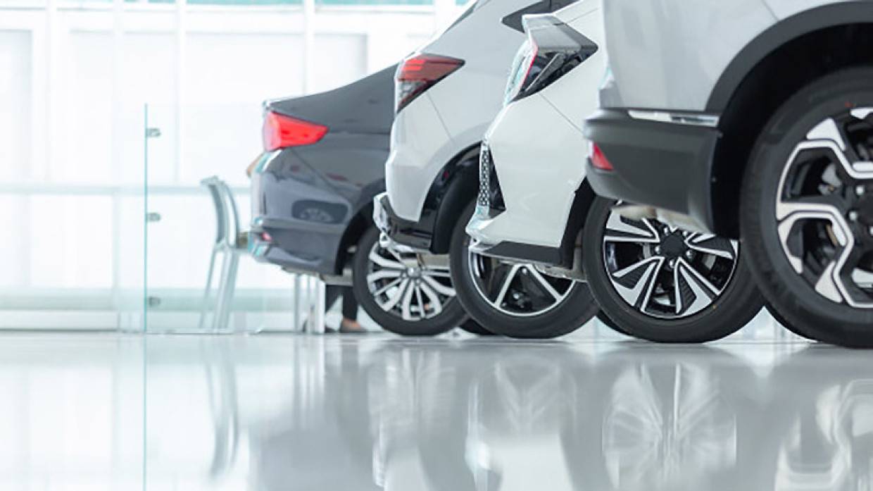 Автоэксперт Хайцеэр назвал омерзительной накрутку цен на машины дилерами