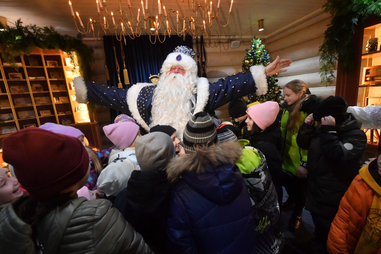 Сколько стоит заказать Деда Мороза и Снегурочку в Ростове для празднования Нового года-2023