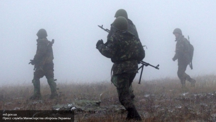 Украинские военнослужащие разграбили аэродром под Киевом