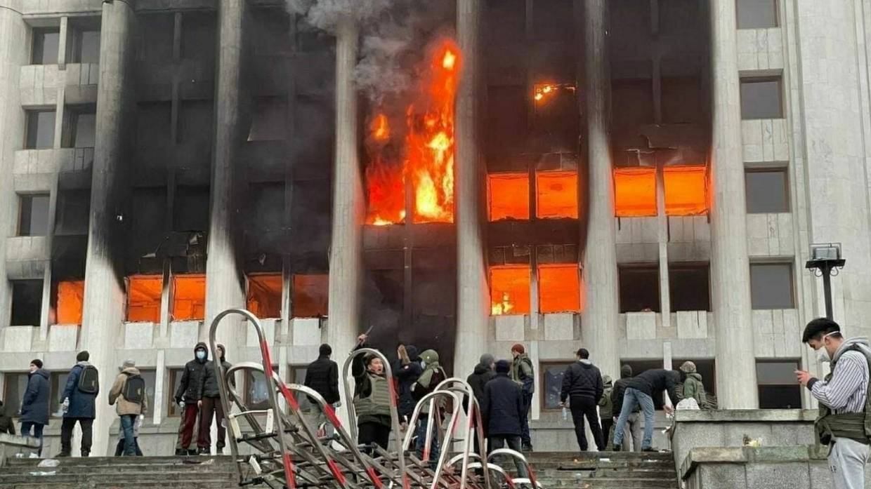 «Один пояс — один путь»: Вассерман о том, как США пытаются навредить Китаю через протесты в Казахстане