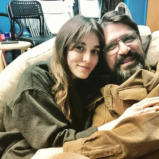 Виктор Логинов воссоединился с молодой женой, которая обвинила его в домашнем насилии и изменах Мария, Гуськова, Логинов, браке, Логинова, которая, супруги, психически, Через, несколько, моложе, супруга, публично, также, после, числе, актёра, готовит, Виктор, подала