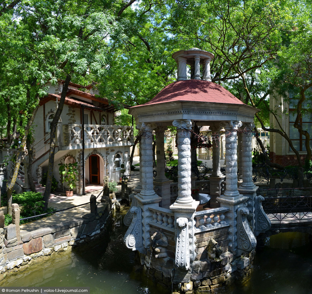 кабардинка старинный парк фото улитки