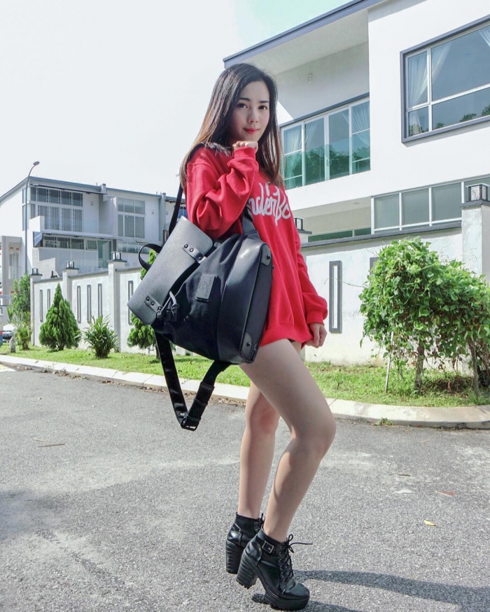 Китайская бортпроводница стала популярна в сети благодаря пассажиру Китайская бортпроводница стала популярна в сети благодаря пассажиру