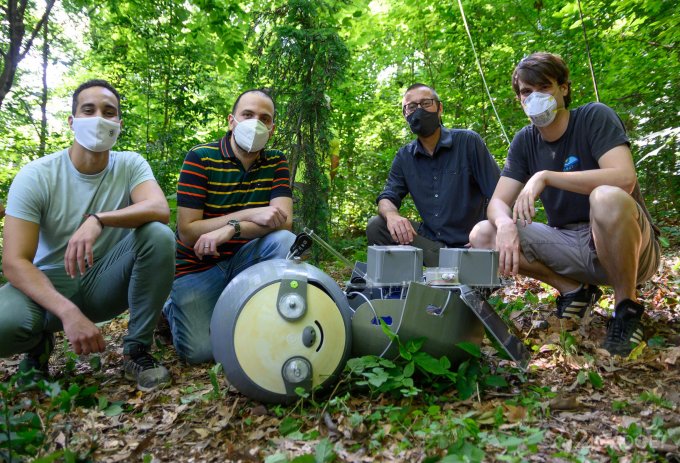 Робот-ленивец SlothBot выйдет на борьбу за экологию планеты SlothBot, устройства, будет, нескольких, робота, закрепленным, кабелям, такие, Атланты, Ботанического, месяцев, батарей, солнечных, использованием, смогут, работать, которого, одного, долговременной, картины