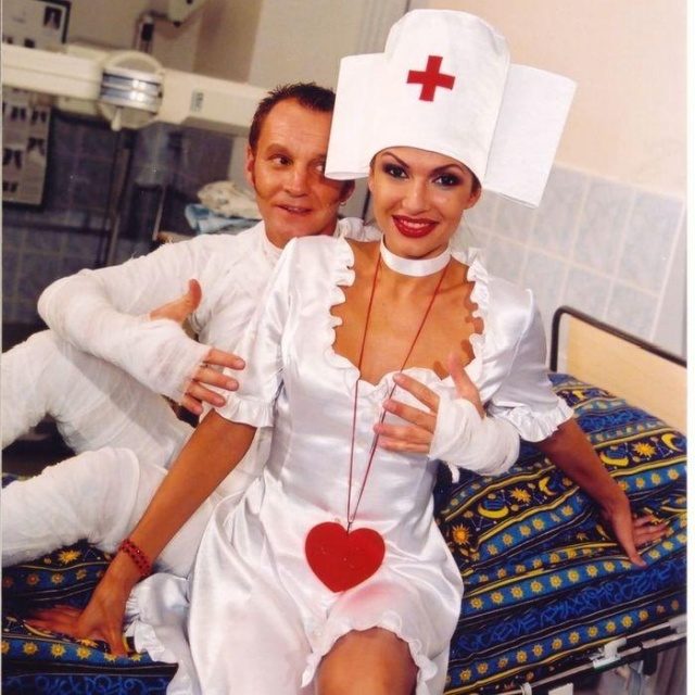 Как выглядели знаменитости в 90-е годы