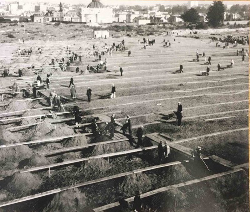  Работы по эксгумации на Odd Fellows Cemetery, 1923-1924 годы девочка, история, мумии, скелеты, тайна, удивительно, чтиво