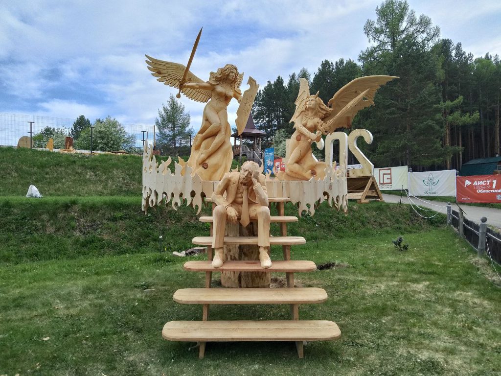 XI фестиваль деревянной скульптуры «Лукоморье на Байкале» прошел под Ангарском