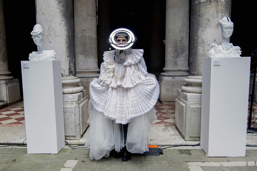 Венецианская биеннале 2017 — искусство на грани реальности со всего мира