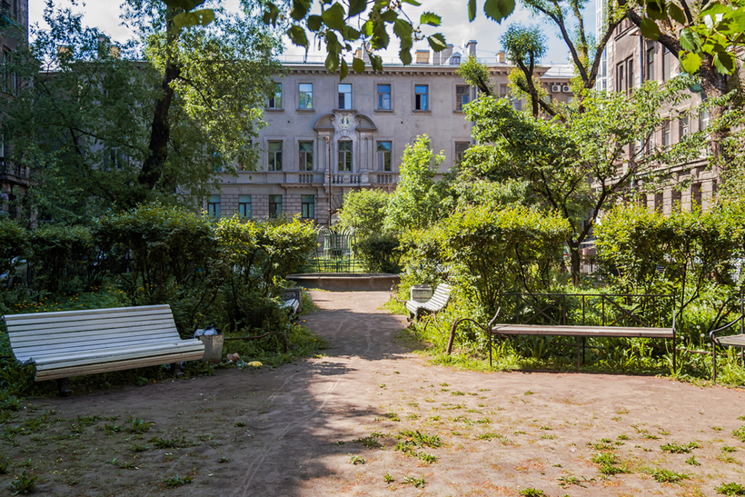 Секретный сад в Санкт-Петербурге