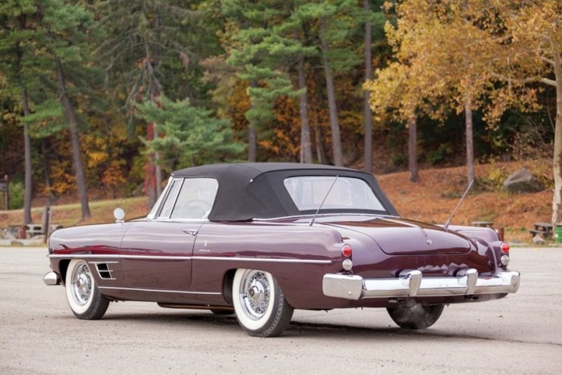 Dual-Ghia Convertible: автомобиль Френка Синатры и Рональда Рейгана Dual-Ghia Convertible: автомобиль Френка Синатры и Рональда Рейгана