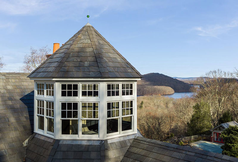 Как живет «Крепкий орешек»: огромный дом Брюса Уиллиса, который он выставил на продажу американский стиль