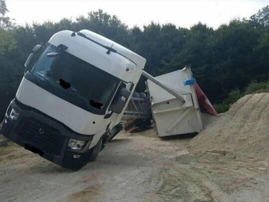 Забавные фотографии о грузовиках и дальнобойщиках грузовики