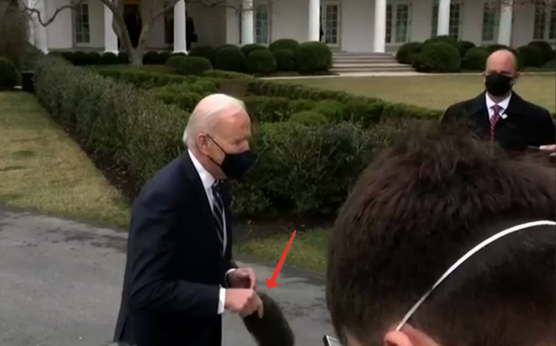 ВРЕМЯ ЕГО НЕ ПОЩАДИЛО: ДИПФЕЙКОВЫЙ ПРЕЗИДЕНТ США ВЗДУМАЛ ОБЗЫВАТЬСЯ ВРЕМЯ ЕГО НЕ ПОЩАДИЛО: ДИПФЕЙКОВЫЙ ПРЕЗИДЕНТ США ВЗДУМАЛ ОБЗЫВАТЬСЯ геополитика,россия