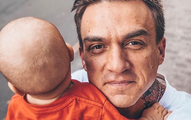 Регина Тодоренко впервые показала личико сына от Влада Топалова Регина Тодоренко впервые показала личико сына от Влада Топалова