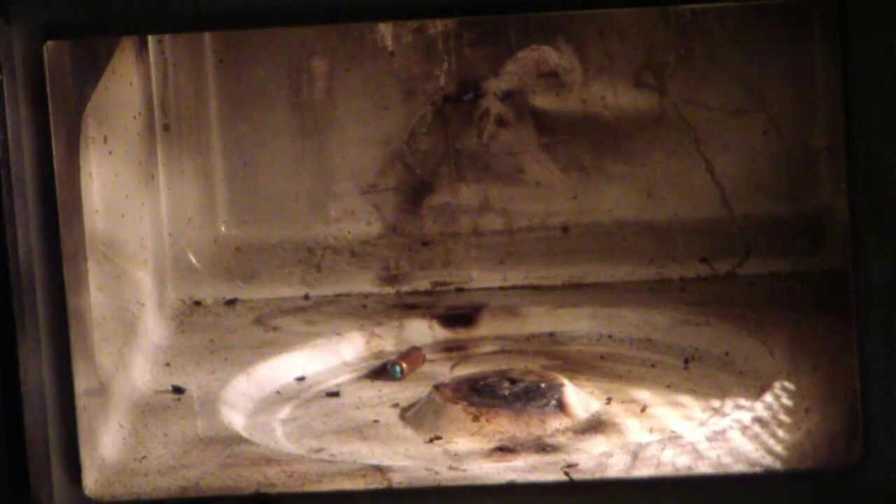 Что беудет, сли положить патрон в мироволновку