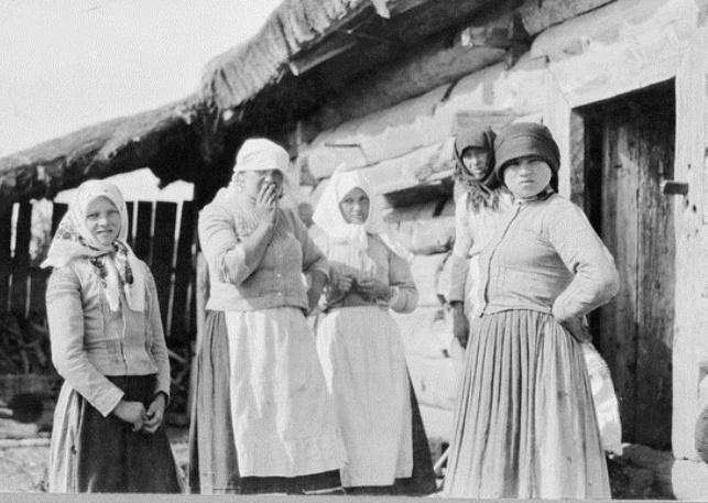 Когда на Руси появились бой-бабы? бой-бабы