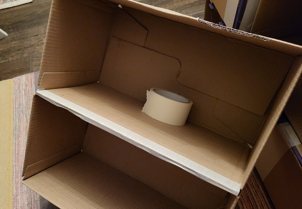 Шкаф-времянка из картонных коробок - для дачи, кладовки, сарая, гаража, чердака, на время ремонта или переезда... можно, коробки, шкафа, такие, такой, чтобы, между, будет, коробок, собой, чтото, крышки, малярной, много, какието, также, сделать, очень, просто, колесики