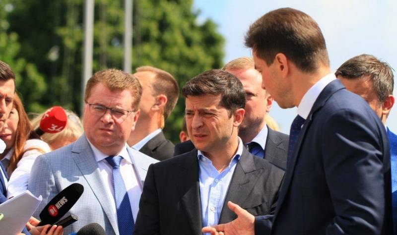 Зеленский о разговоре с Путиным: Корона с головы не упала! Зеленский о разговоре с Путиным: Корона с головы не упала! новости,события,новости,политика,события