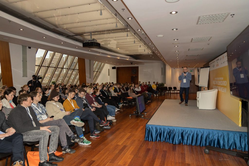 История Международного симпозиума «Индустрия звукозаписи академической музыки» недолгая, но яркая и интересная