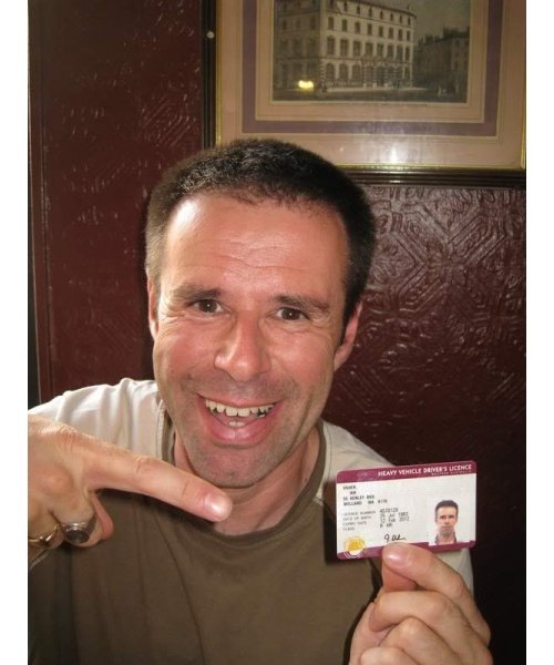 Йен Ашер, который продал свою неудачную жизнь жизненное,интересное,люди,хобби