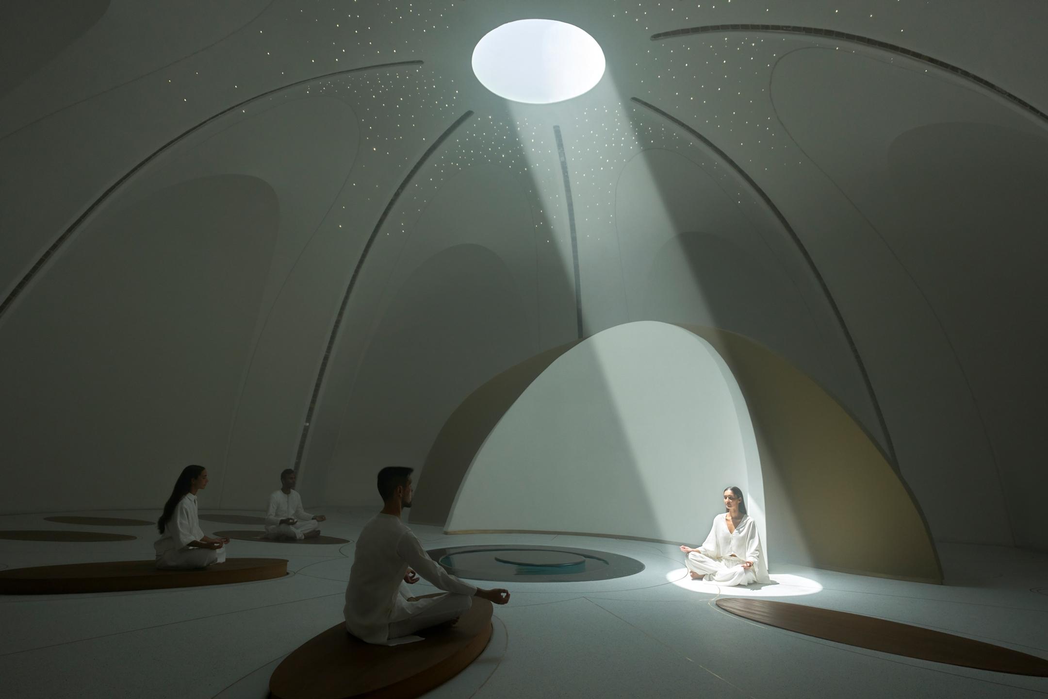 Победить стресс, подружиться с черепахой и прикоснуться к Луне: чем заняться в отпуске в апреле 2026 можно, делать, Beach, посмотреть, стоит, Maldives, поесть, здесь, который, просто, Sugar, Grand, звездами, острове, Главное, Tremezzo, программу, Ambre, курорте, Hotel