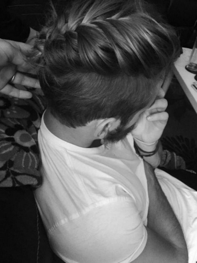 Роскошные косы — новый тренд среди мужских причесок Роскошные косы — новый тренд среди мужских причесок