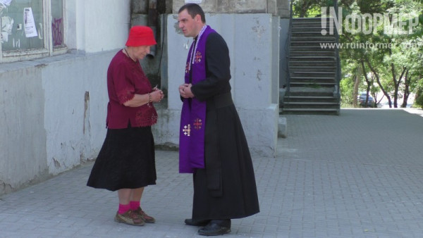 Суд Севастополя попросил монахов переехать до 2025 года