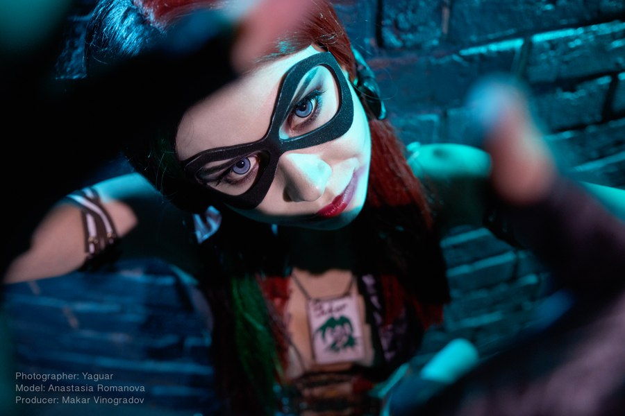 Injustice: Косплей Харли Квинн  Игры,косплей