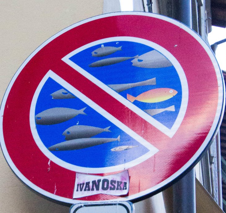 Необычный подход властей Флоренции к дорожным знакам Необычный подход властей Флоренции к дорожным знакам