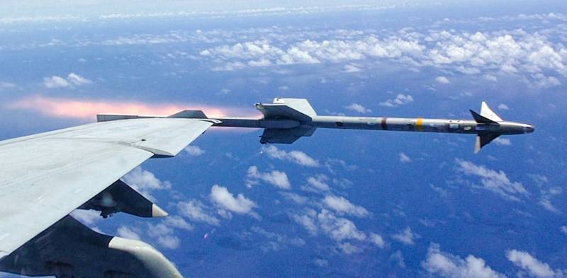 США обещают Украине ракеты AIM-9M Sidewinder оружие