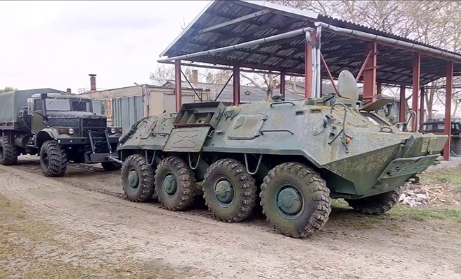 Нашли старый БТР и проверили на бездорожье: 11 тонн брони против болота. Видео механики, болото, БТР70, консервации, двигателя, тяжелую, технику, машину, должна, посвятили, порядка, весит, видео httpwwwyoutubecomwatchvWM4dwh3v7zYБТР70, отдельное, Группа, Этому, установлены, оказалось, советскую, оживить