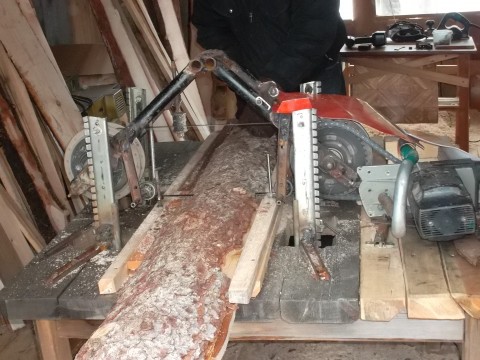 Домашняя пилорама своими руками из старого мотоцикла "Минск" Домашняя пилорама своими руками из старого мотоцикла "Минск" самоделкин