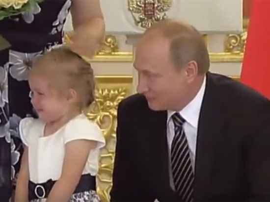 Родители разрыдавшейся возле Путина девочки объяснили причину ее горя