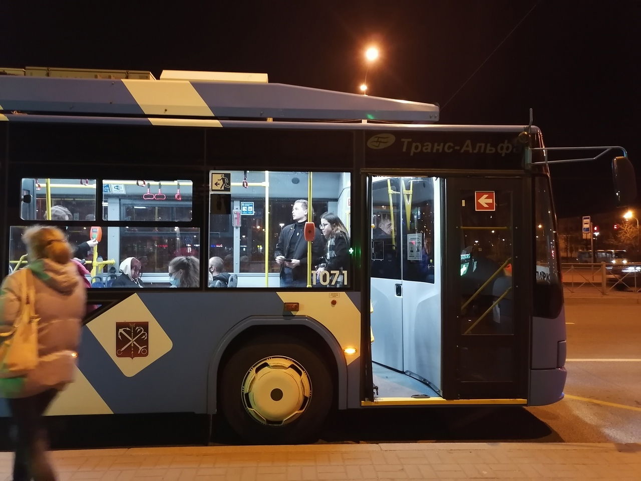 Instagram-модель покорил TikTok скандалами с кондукторами в петербургских автобусах