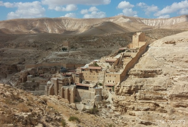 Иудейская пустыня - сказочное место на планете