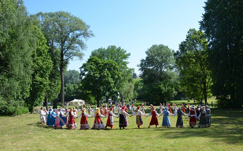 Представители национальной культуры брянска. Брянская культура. Брянская культура. Брянская культура. Новости культуры брянск.