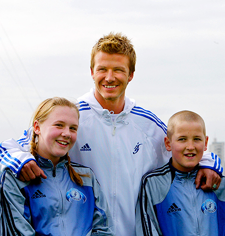 С первого удара: форвард сборной Англии Гарри Кейн оригинально рассекретил пол будущего ребенка Дети,Беременные звезды