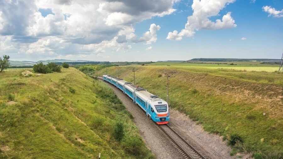 Стали известны подробности обстрела шедшего из Крыма поезда с продовольствием