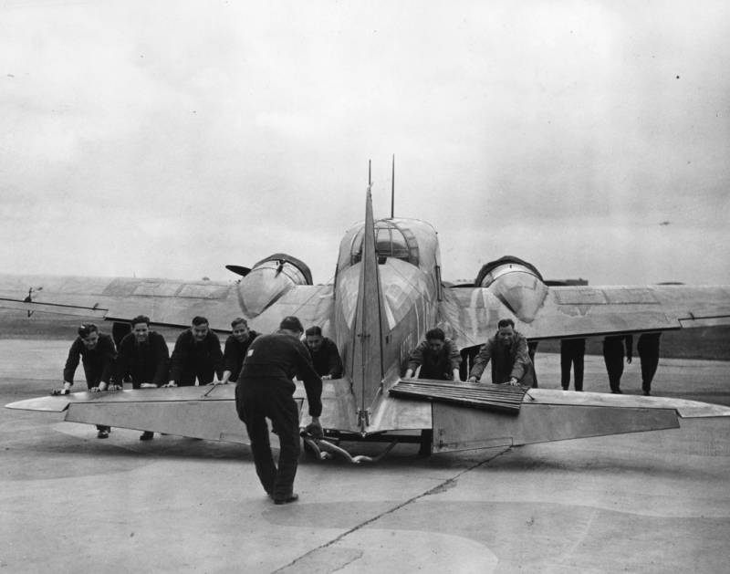 Боевые самолеты. Такой незаметный ветеран «Энсон» Боевые самолеты. Такой незаметный ветеран «Энсон» ввс