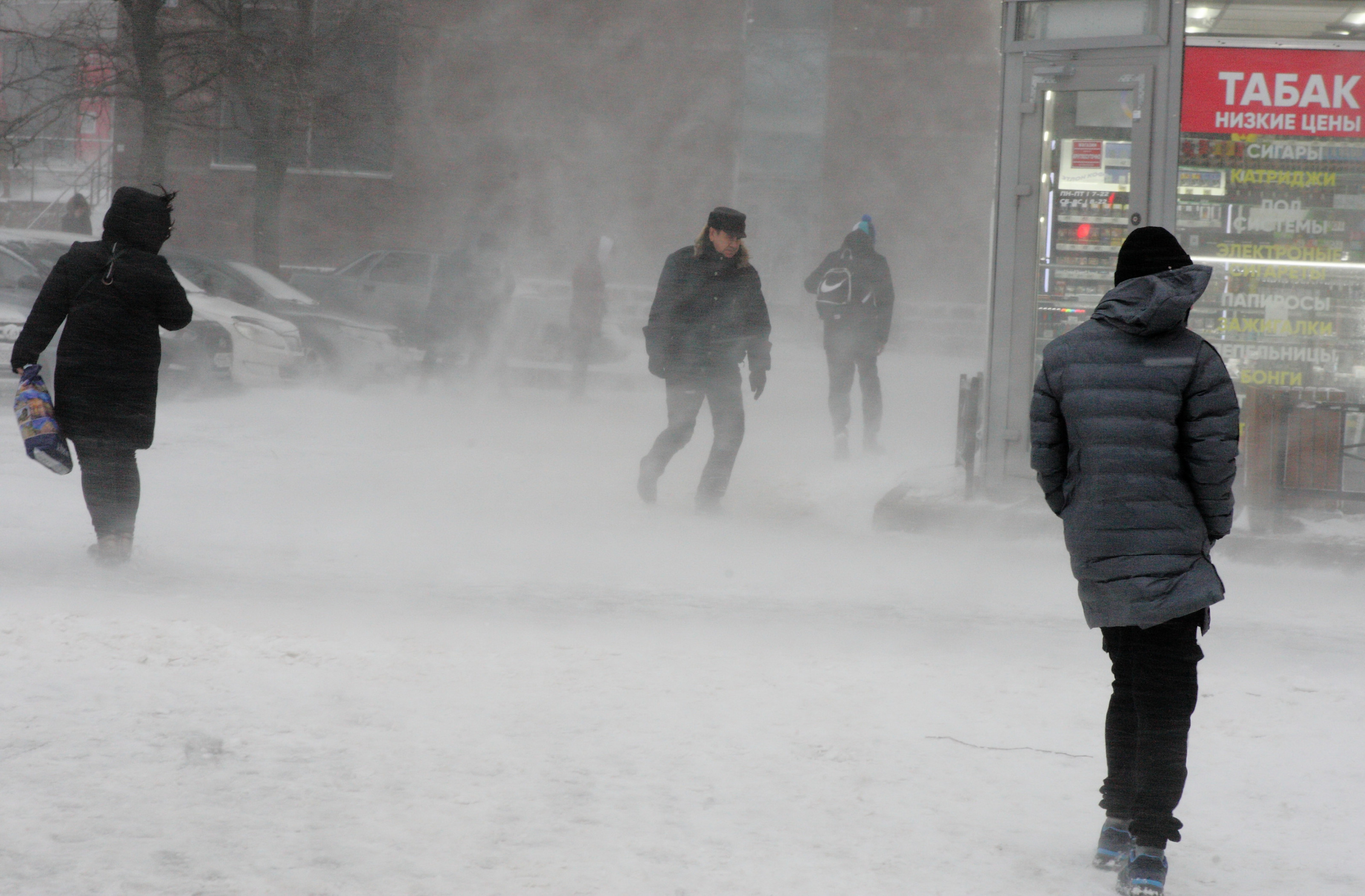 Штормовое предупреждение. Штормовое предупреждение фото. Штормовой ветер. Штормовое предупреждение ветер. Штормовое предупреждение дождь.