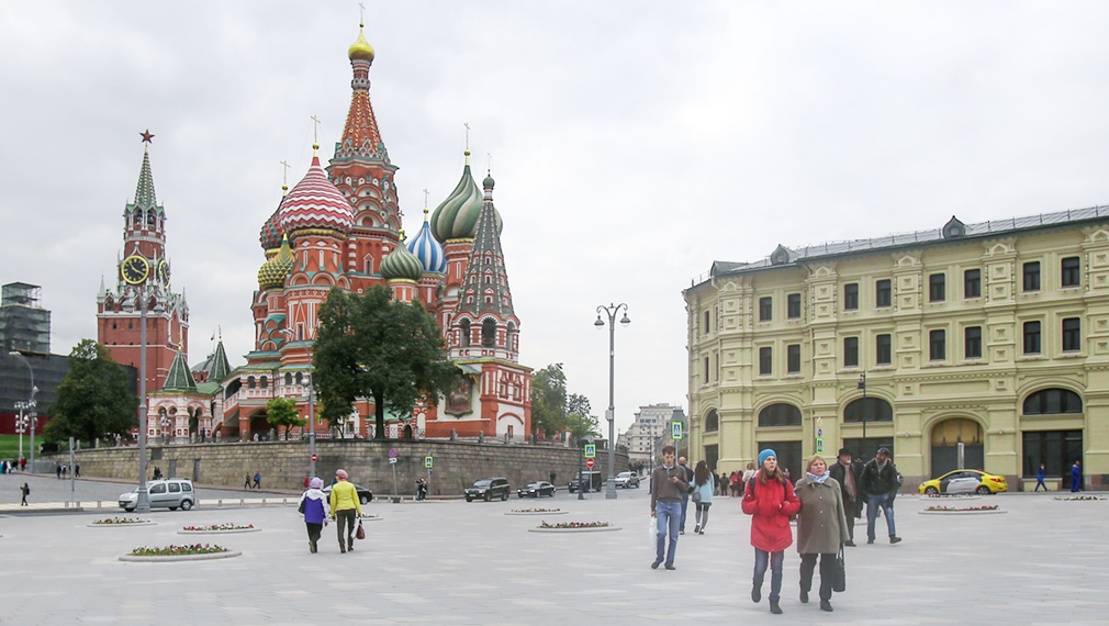 Площадь со. Варварка парк Зарядье. Парк Зарядье улица Варварка. Варварка красная площадь. Красная площадь парк Зарядье.