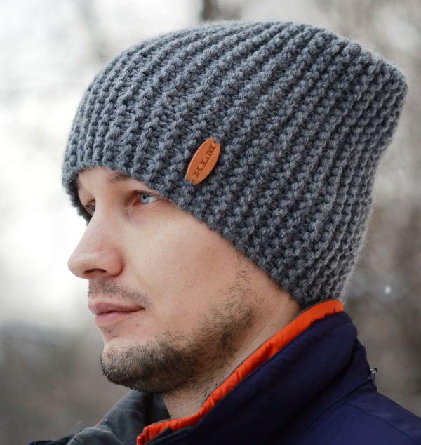 серая шапка бини