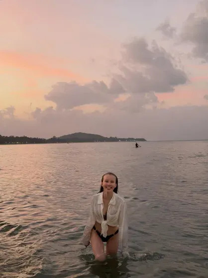 Анна Пересильд снялась в бикини на отдыхе с Ваней Дмитриенко ПересильдАнна, Дмитриенко, Пересильд, ПересильдФото, вместе, этого, Ваней, актрисы, встречается, Весной, засняли, осенью, вышла, Алексея, впервые, прошлого, романе, около, Учителя, поцелуями