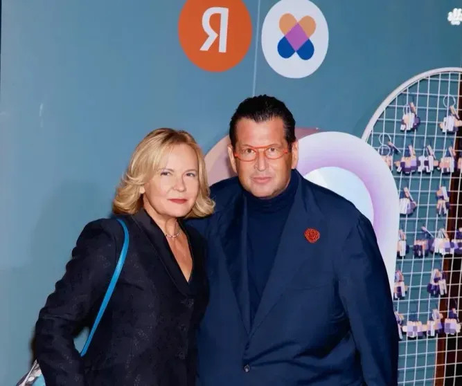 Иван Ургант, Ян Яновский, Алёна Долецкая и Дарина Алексеева на премии фонда 