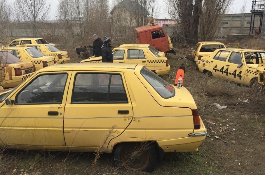 Найдено кладбище старых «Запорожцев» ЗАЗ-1103 «Славута»,Марки и модели,ретро